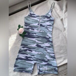 GUESS Camouflage Zippered Romper